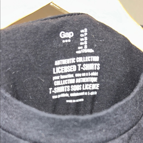 GAP Black Star Wars Tee - Picture 3 of 4